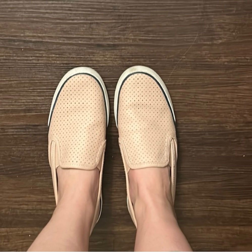 Sperry Slip on Sneakers in Light Pink - Size 8.5